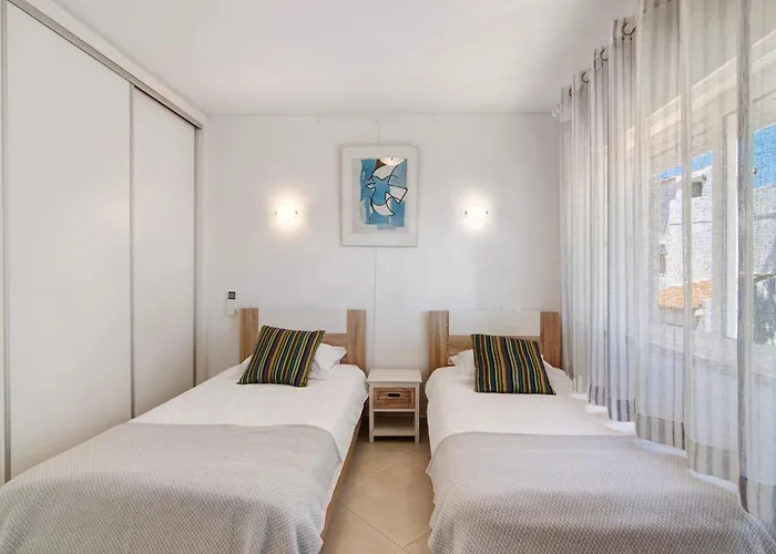 Townhouse Ramas